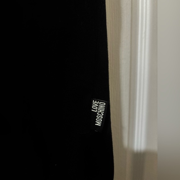 Love Moschino Black Sequined Hat & Bow Tie Designer Tee - Picture 2 of 3